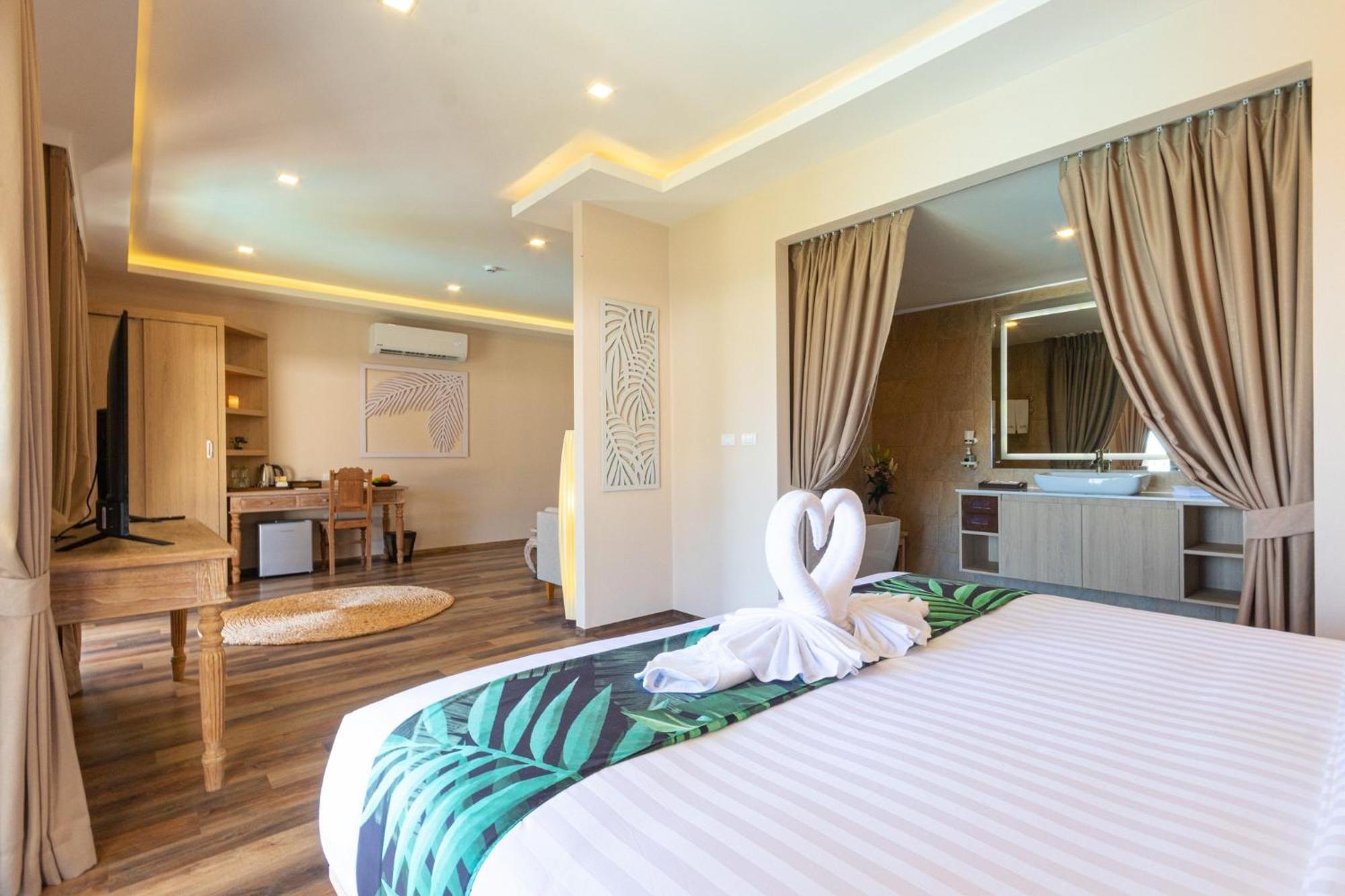 Vannee Golden Sands Beachfront Resort Hat Rin Buitenkant foto