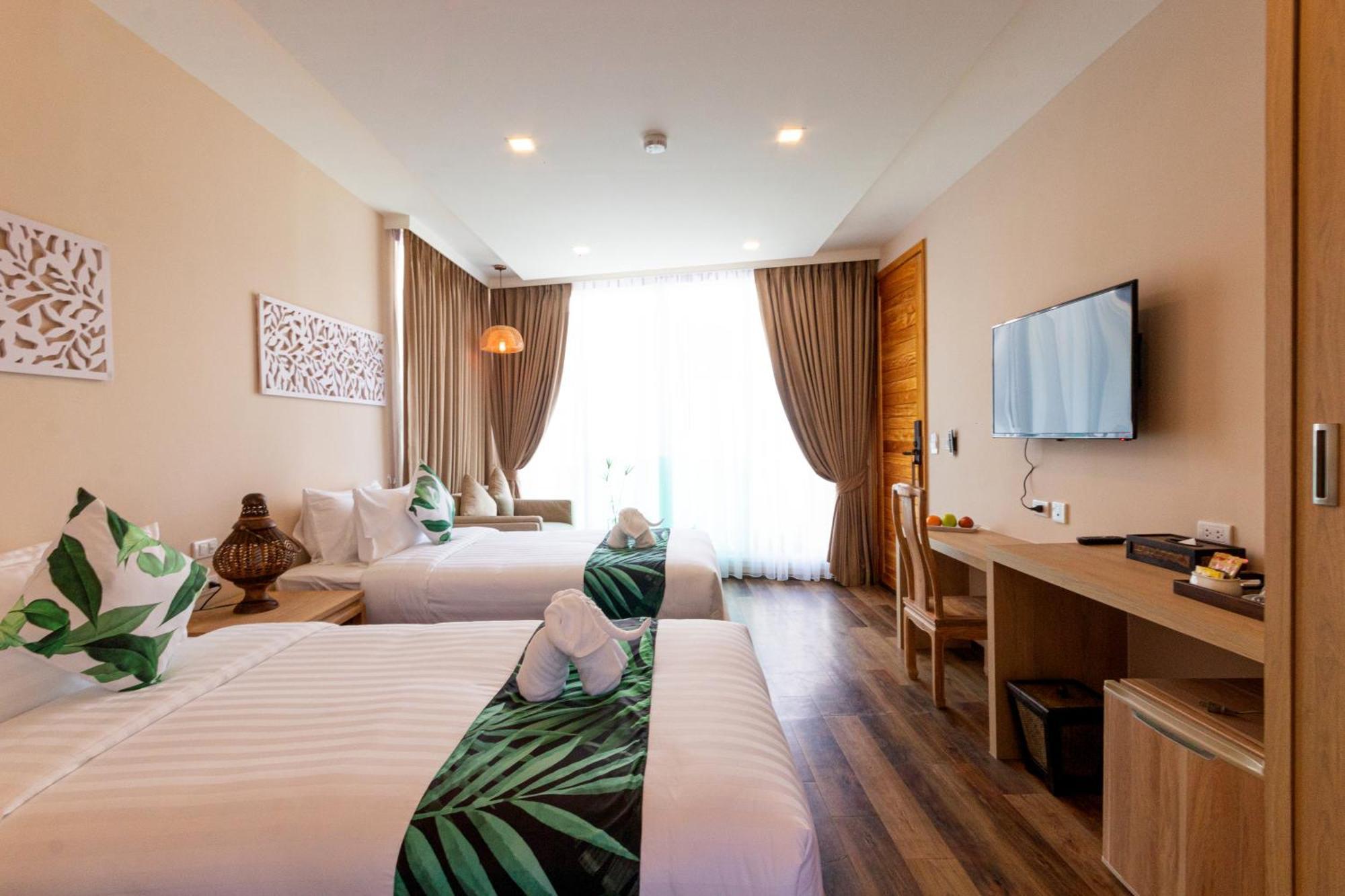 Vannee Golden Sands Beachfront Resort Hat Rin Buitenkant foto