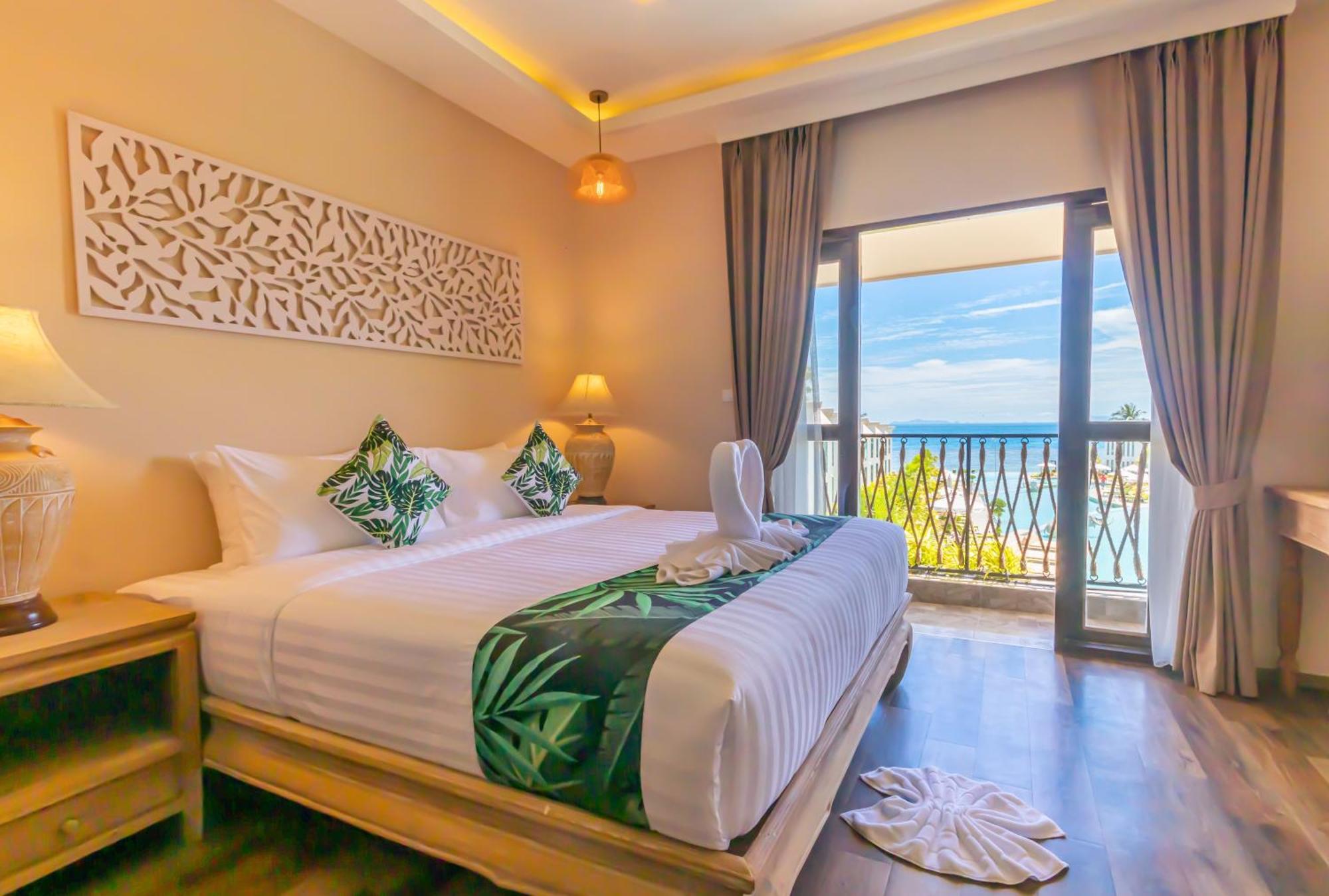 Vannee Golden Sands Beachfront Resort Hat Rin Buitenkant foto