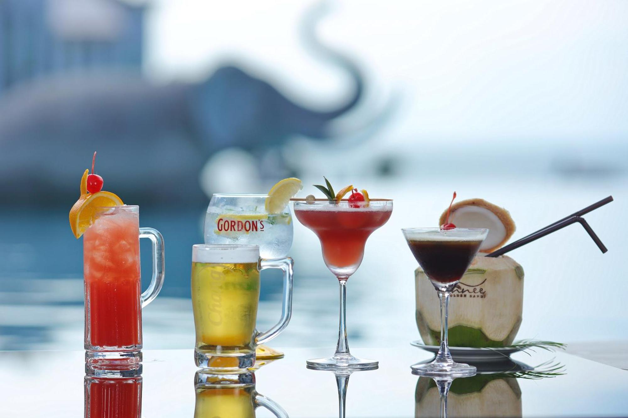 Vannee Golden Sands Beachfront Resort Hat Rin Buitenkant foto