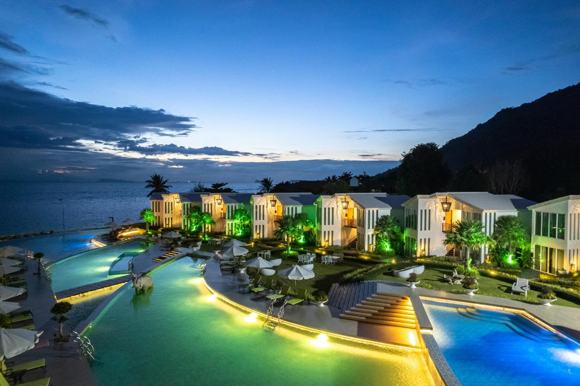 Vannee Golden Sands Beachfront Resort Hat Rin Buitenkant foto