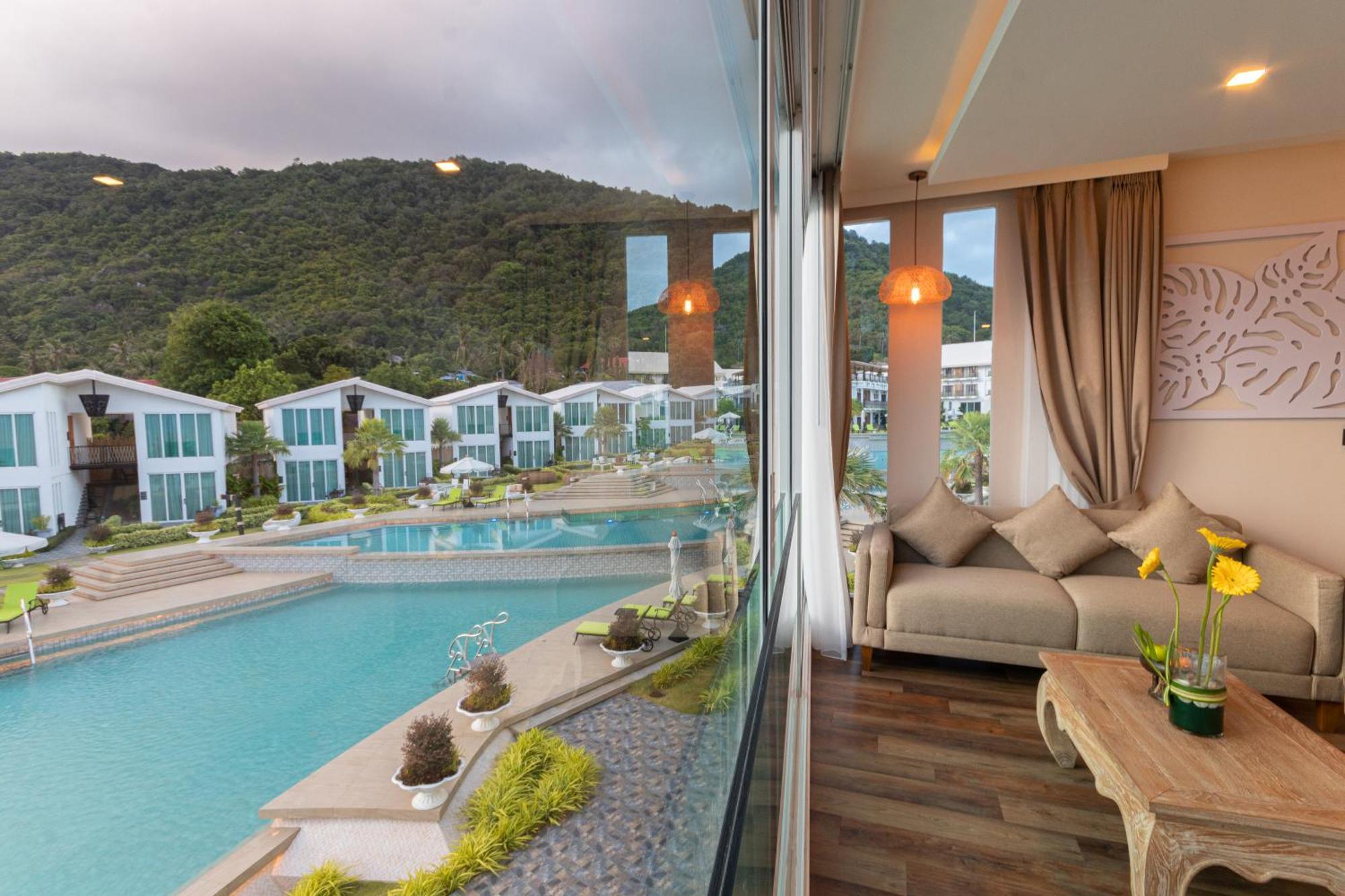 Vannee Golden Sands Beachfront Resort Hat Rin Buitenkant foto
